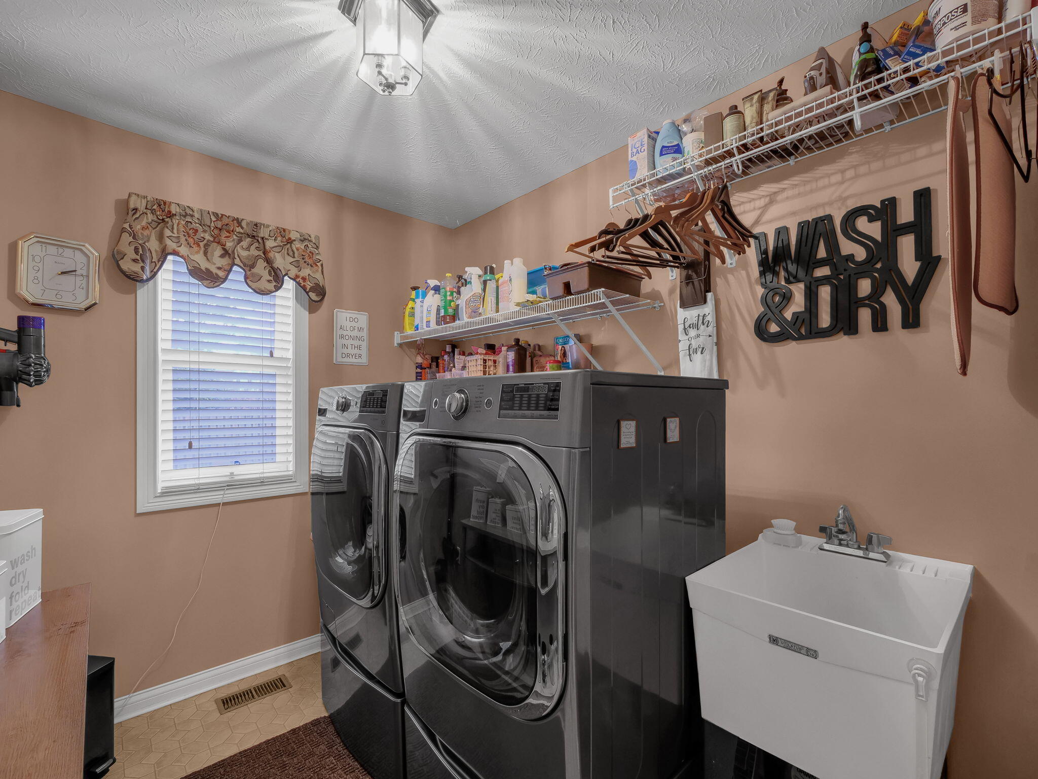 7256 Windsor Ridge Drive, Dayton, Ohio 45424