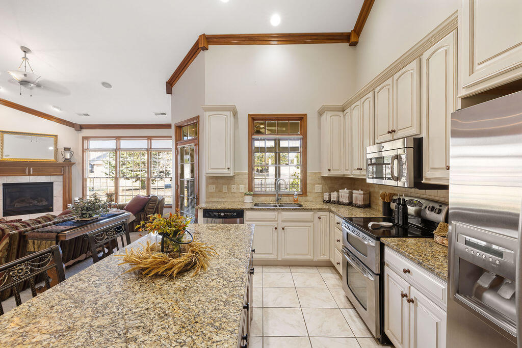 1463 Lantern Lane, Troy, Ohio 45373