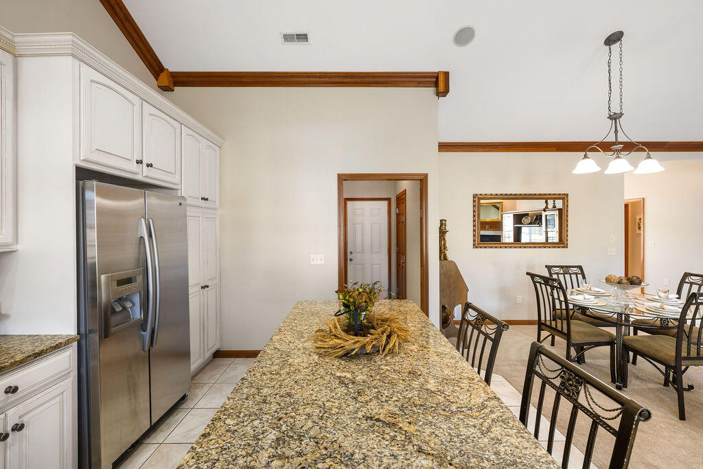 1463 Lantern Lane, Troy, Ohio 45373