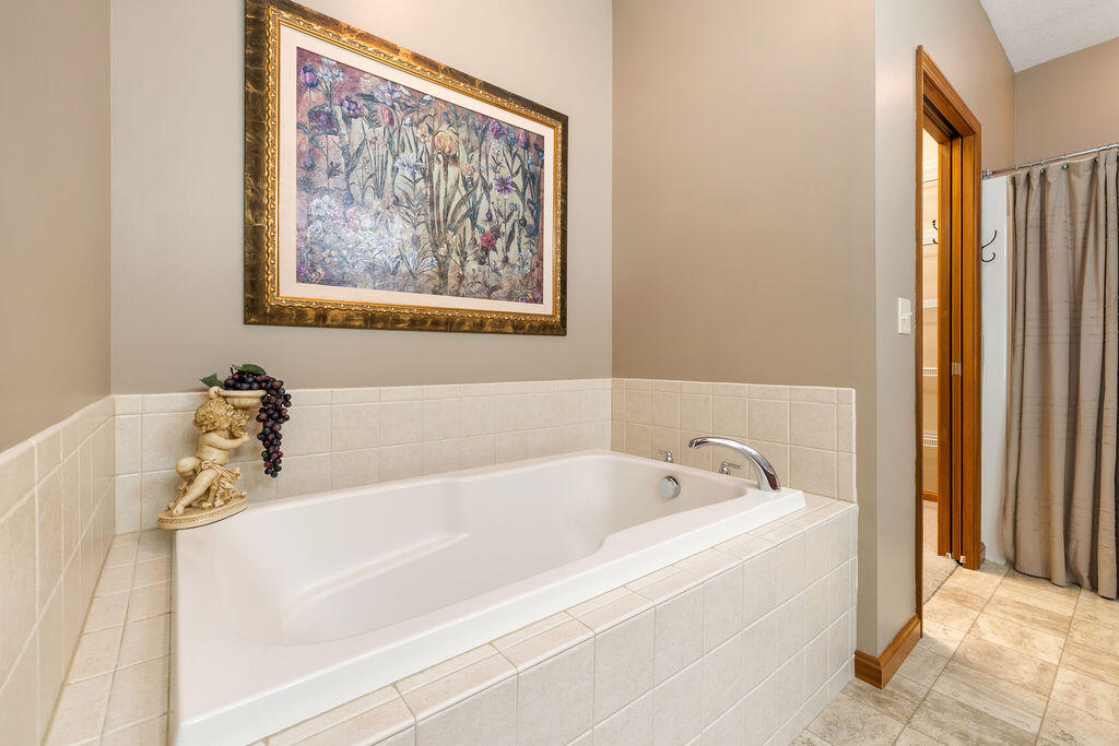 1463 Lantern Lane, Troy, Ohio 45373