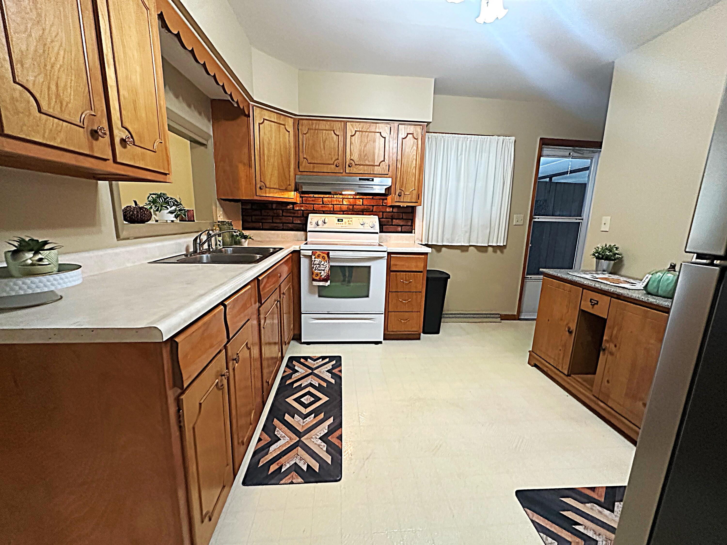 1395 Covent Road, Troy, Ohio 45373