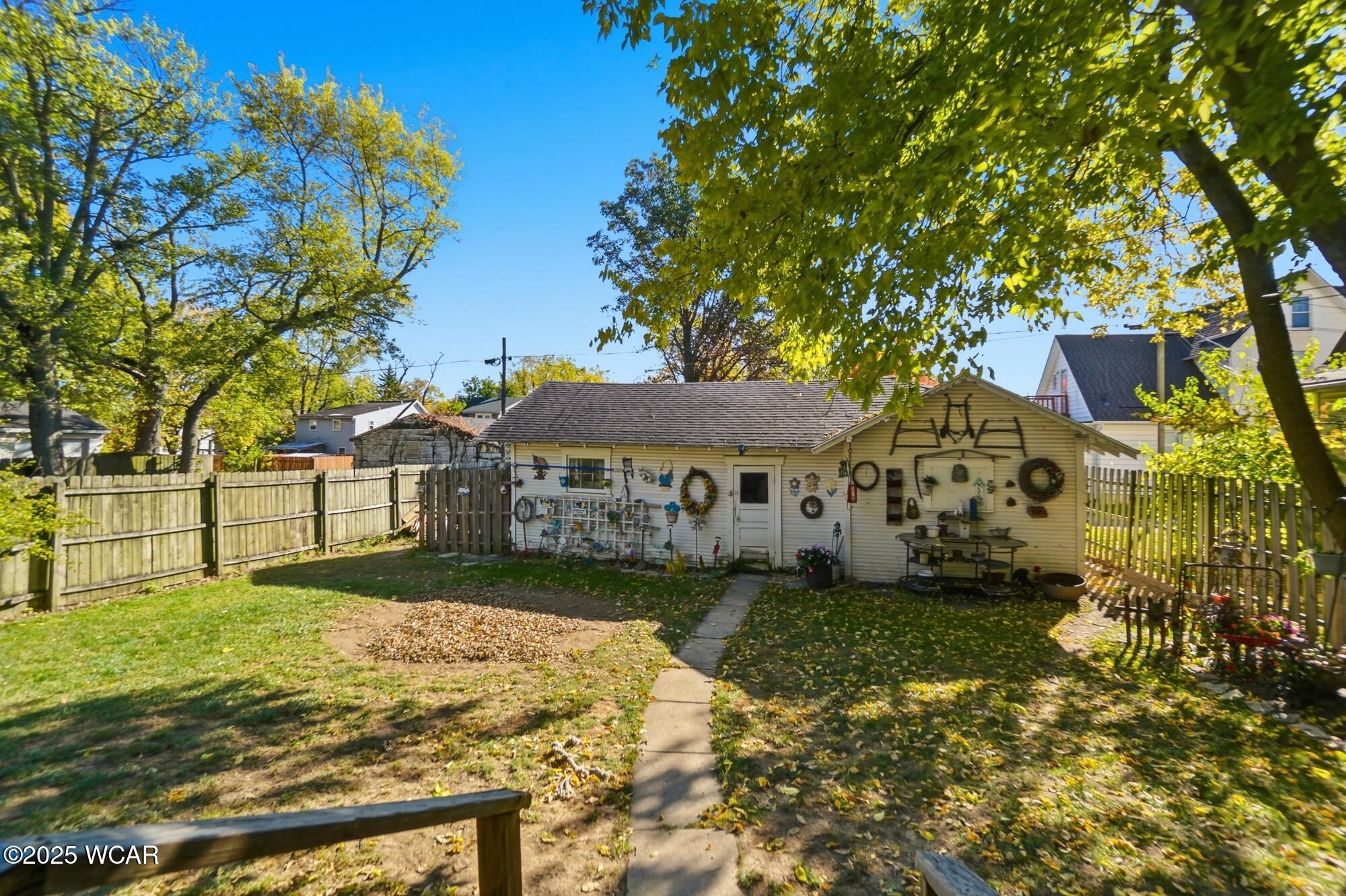 1023 Leland Avenue, Lima, Ohio