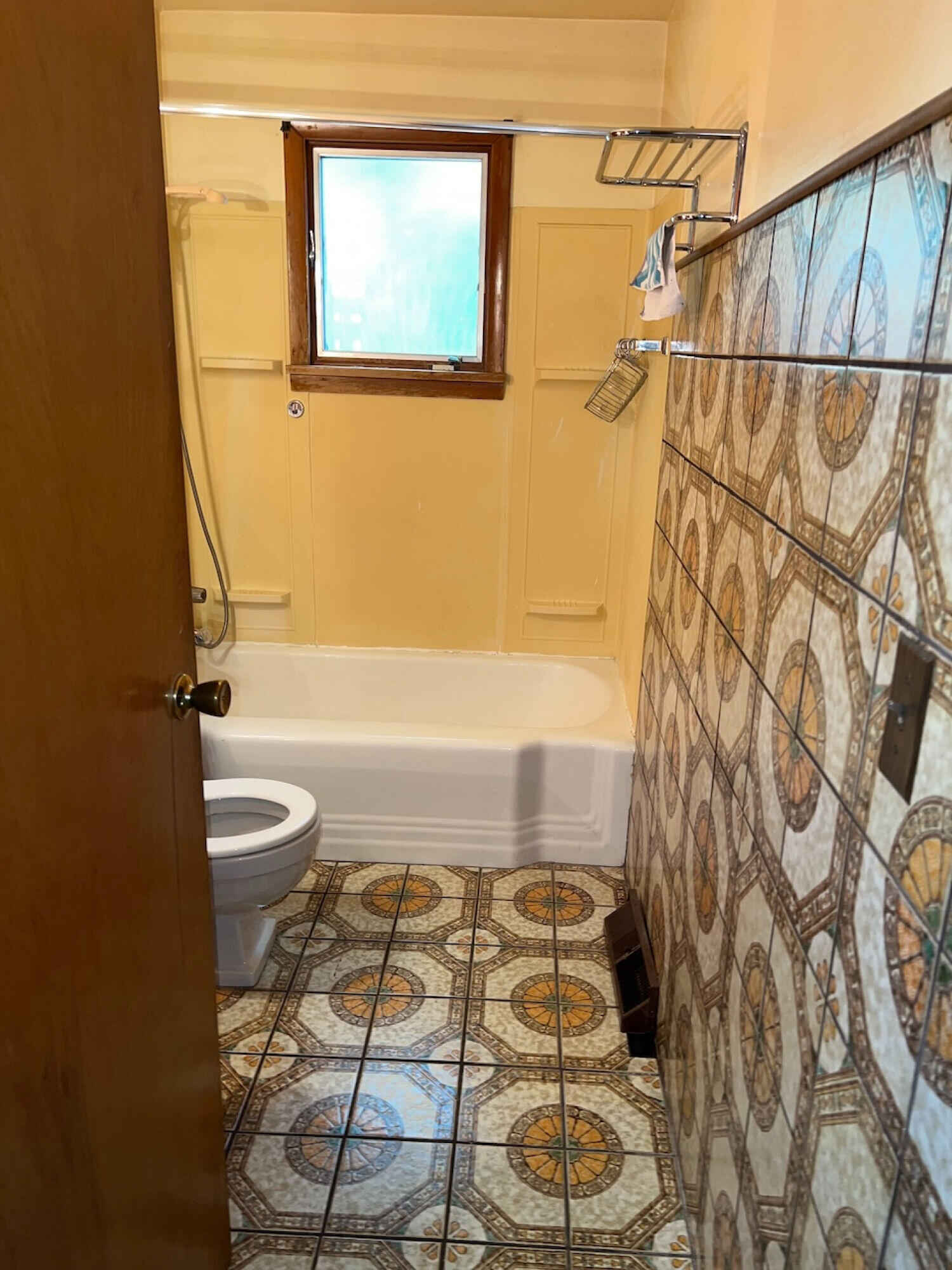 1334 Maplewood Drive, Piqua, Ohio 45356