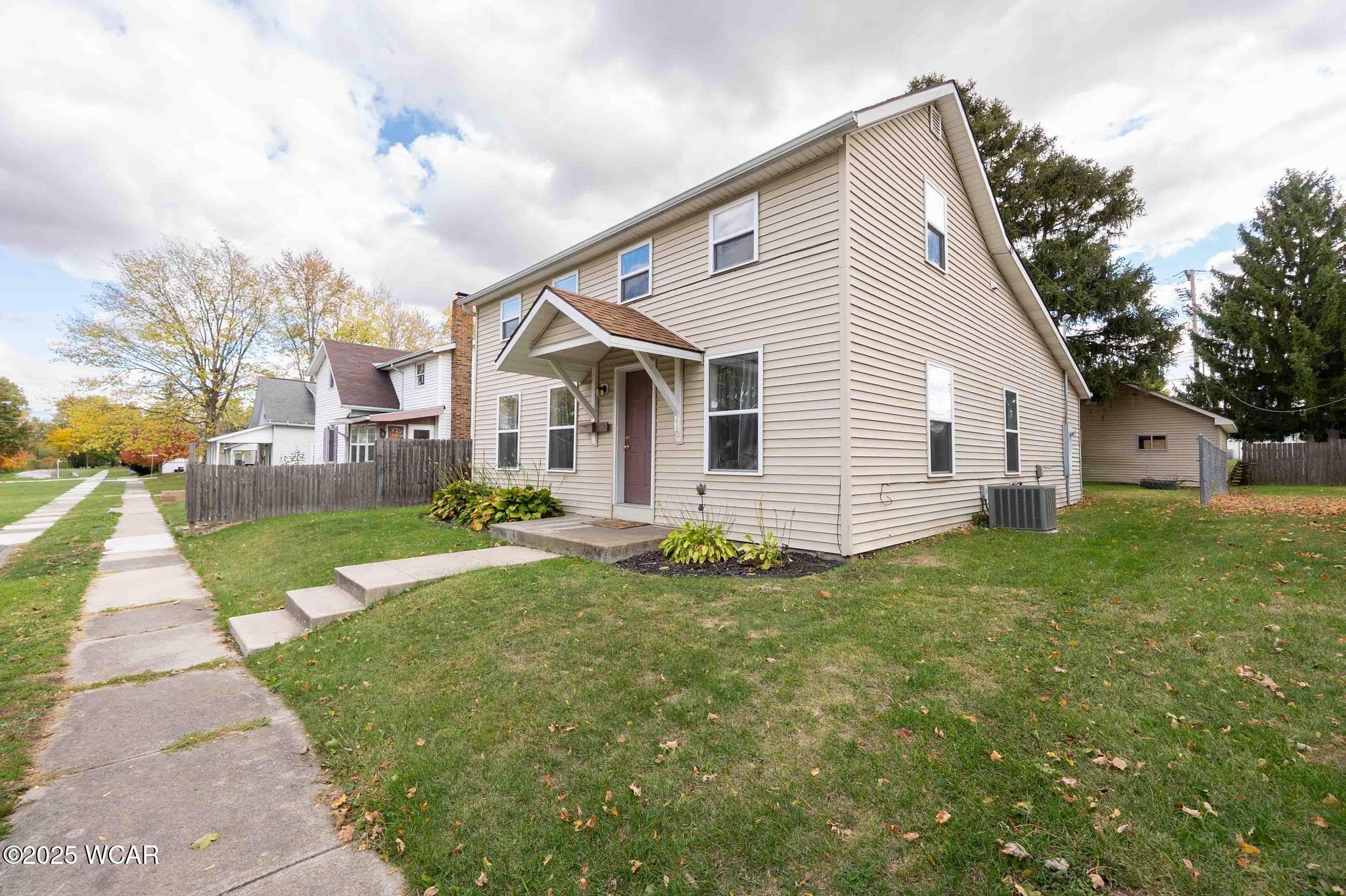 210 Jackson Street, Bluffton, Ohio