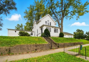 635 Clark Avenue, Piqua, Ohio 45356, 4 Bedrooms Bedrooms, ,2 BathroomsBathrooms,Residential,For Sale,Clark,1042226