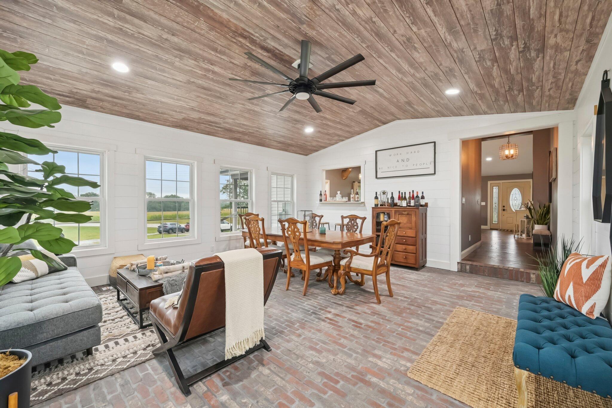 5872 US Highway 36, Cable, Ohio 43009