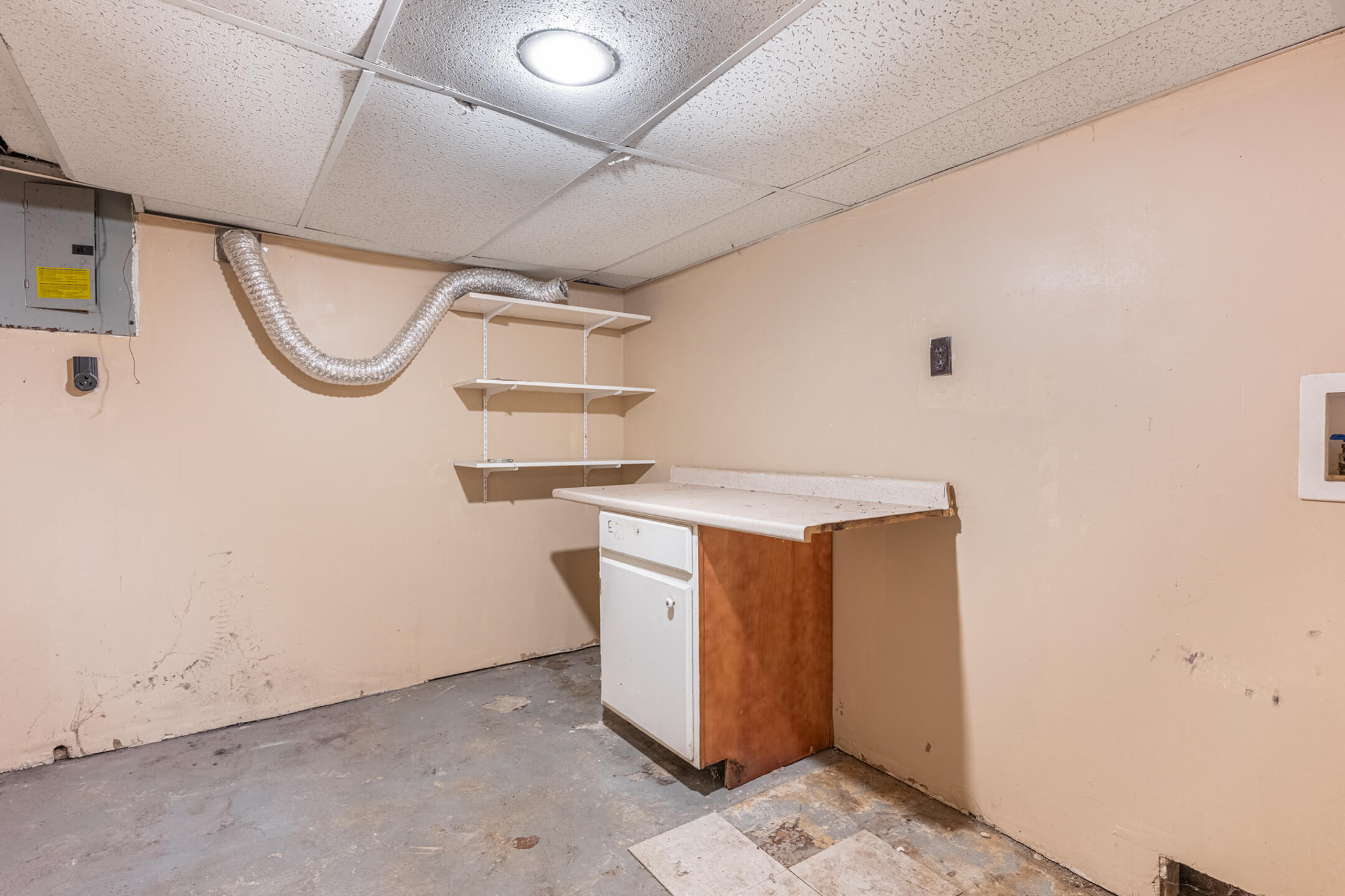 2136 Hillside Avenue, Springfield, Ohio 45503