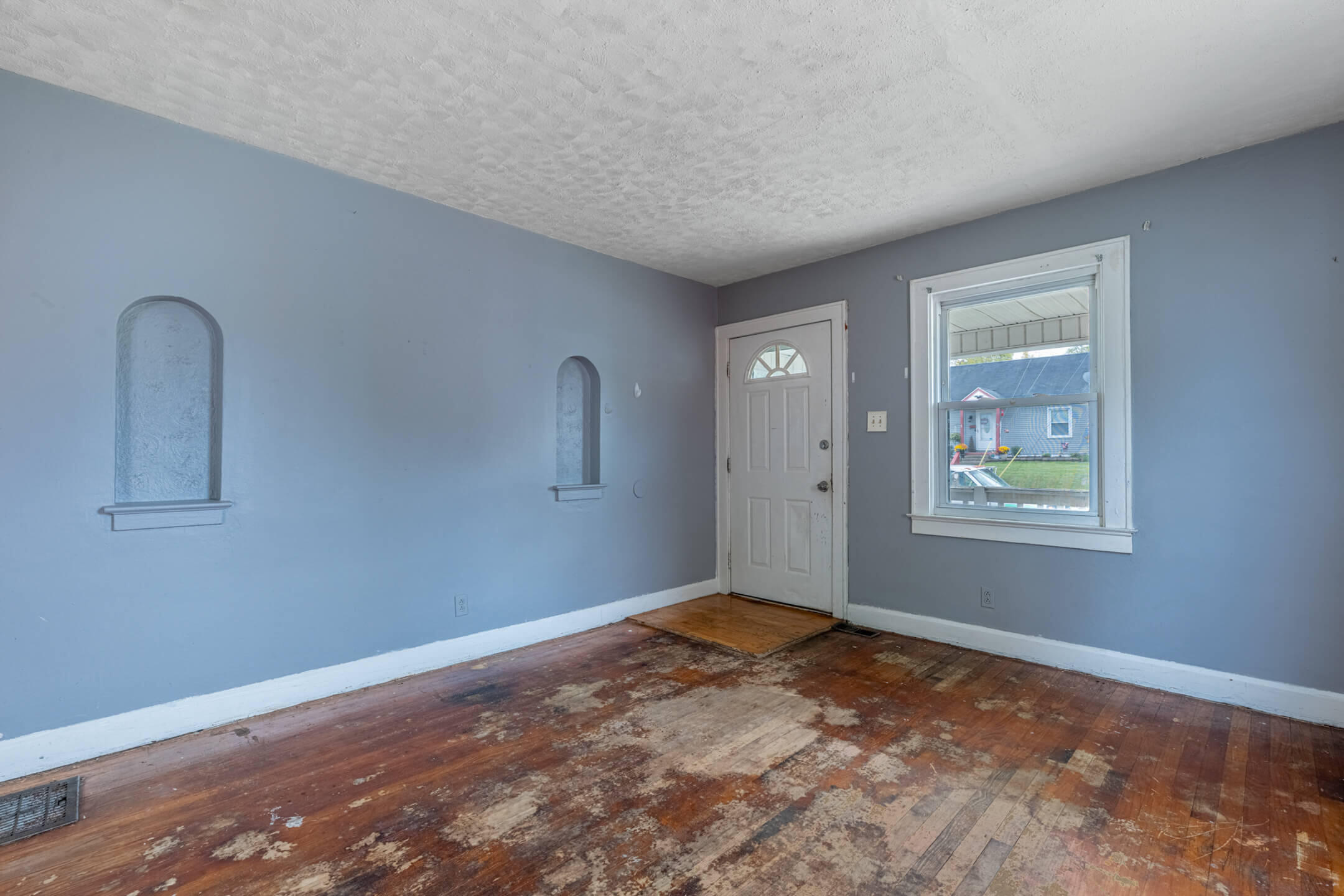 2136 Hillside Avenue, Springfield, Ohio 45503