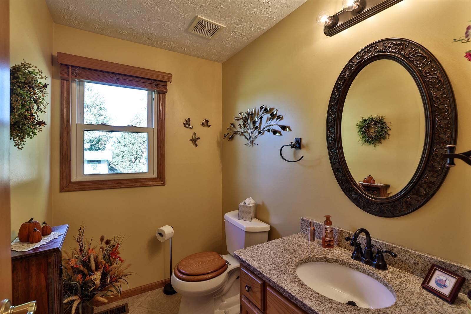 1675 State Route 571, Tipp City, Ohio 45371