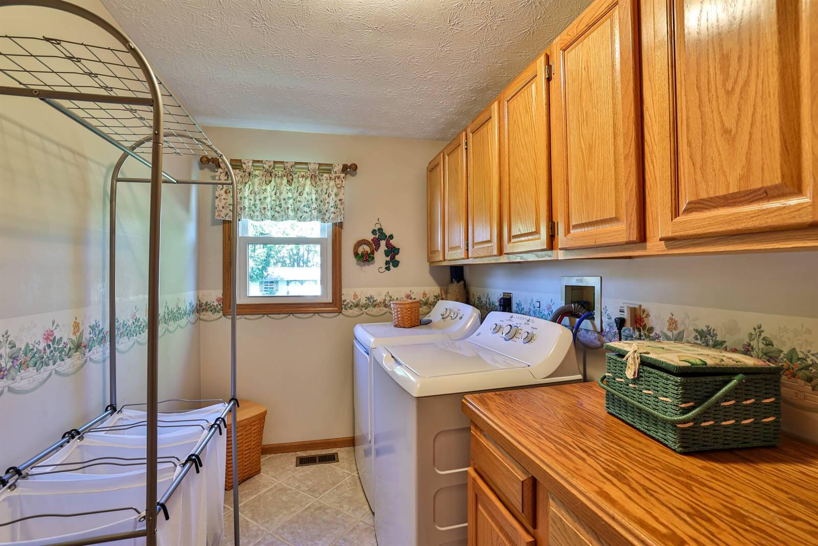 1675 State Route 571, Tipp City, Ohio 45371