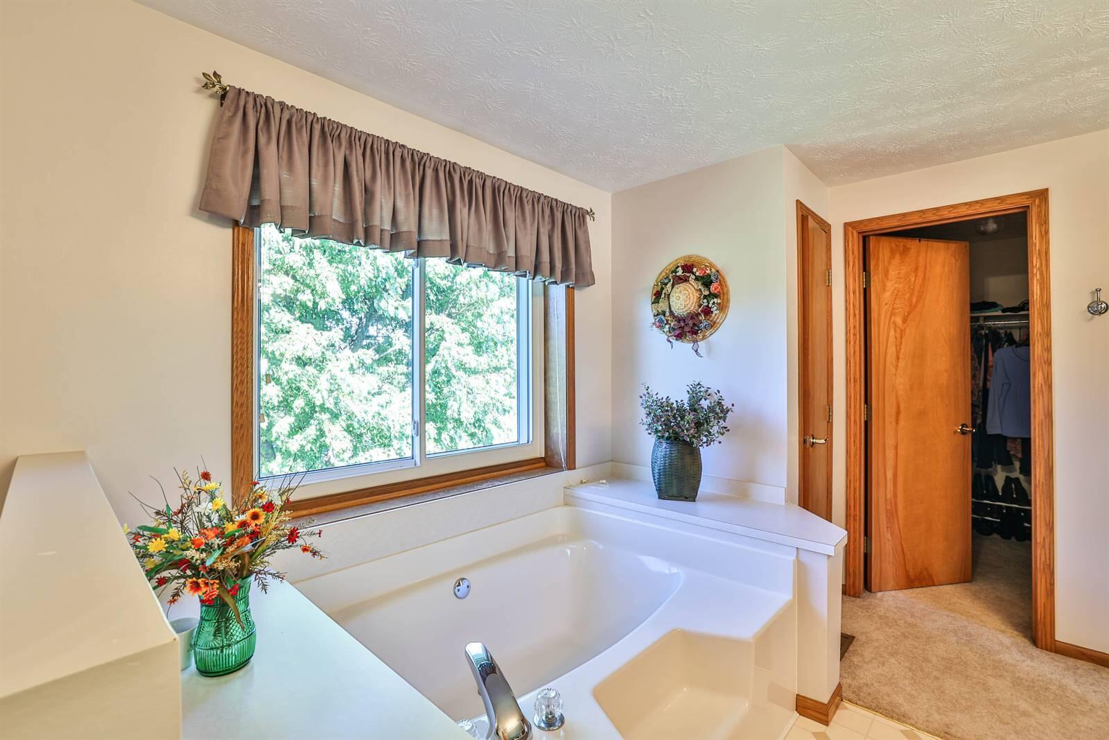 1675 State Route 571, Tipp City, Ohio 45371