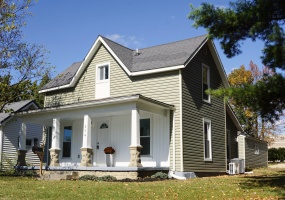 574 Washington Avenue, Urbana, Ohio 43078, 3 Bedrooms Bedrooms, ,2 BathroomsBathrooms,Residential,For Sale,Washington,1042242