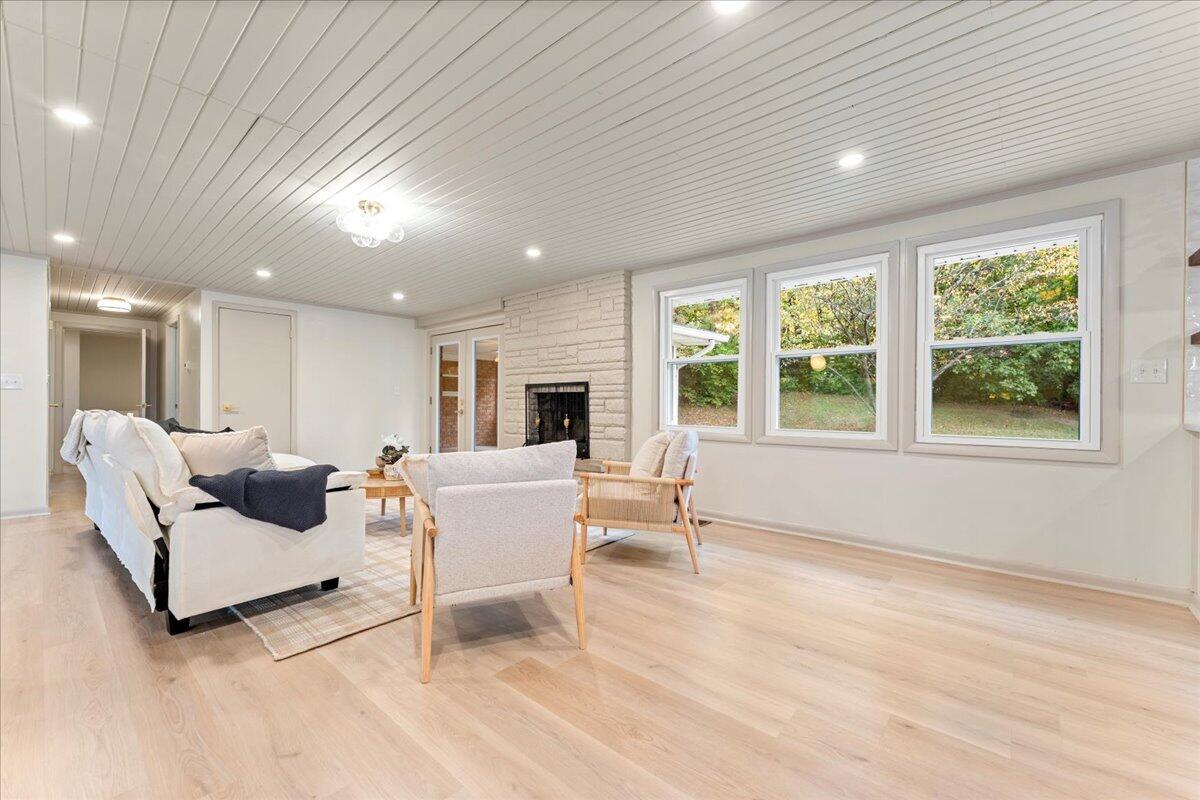 844 White Oak Drive, Springfield, Ohio 45504