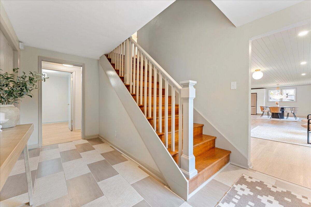 844 White Oak Drive, Springfield, Ohio 45504