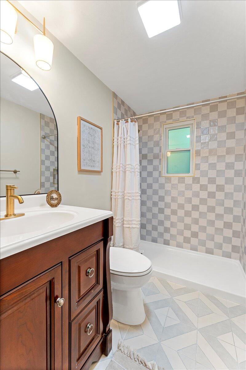 844 White Oak Drive, Springfield, Ohio 45504