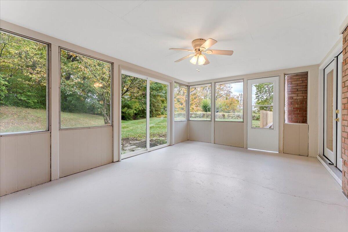 844 White Oak Drive, Springfield, Ohio 45504