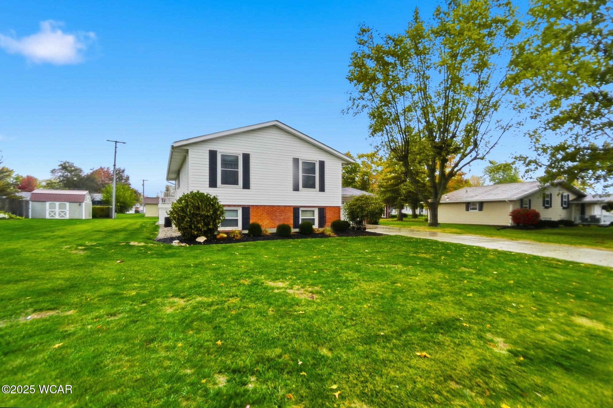808 Aster Drive, Wapakoneta, Ohio