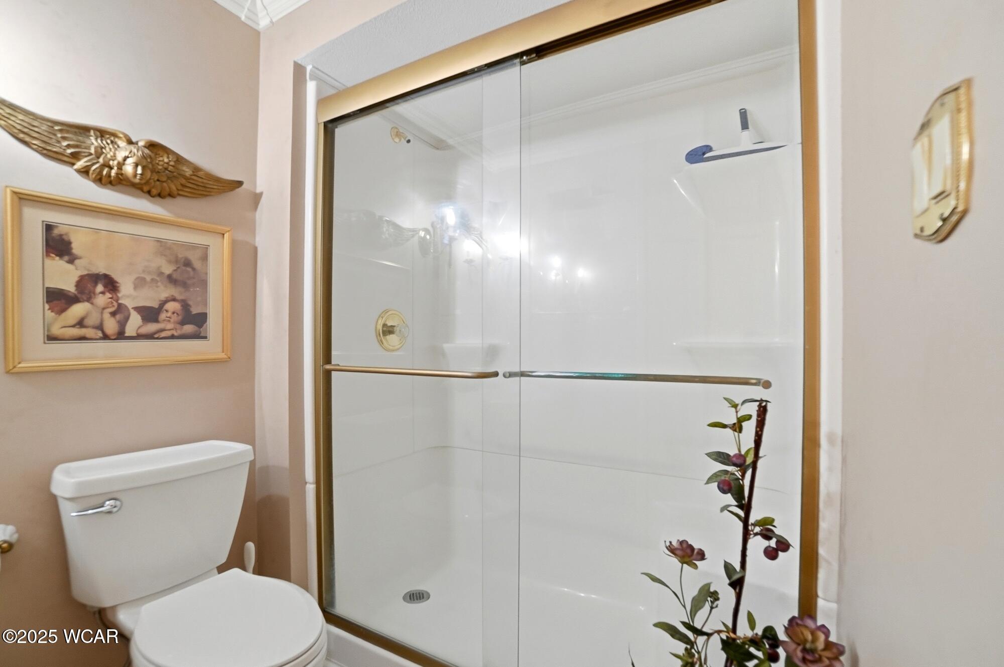 808 Aster Drive, Wapakoneta, Ohio