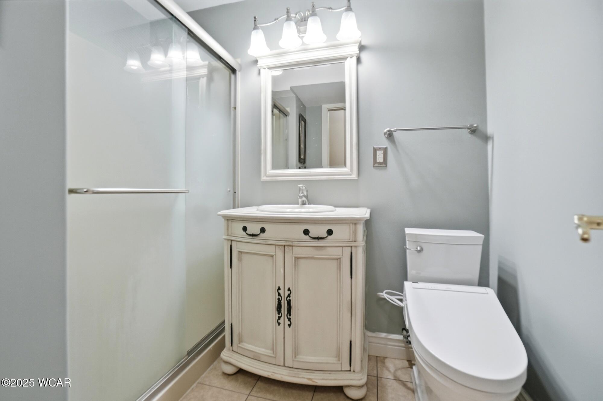 808 Aster Drive, Wapakoneta, Ohio