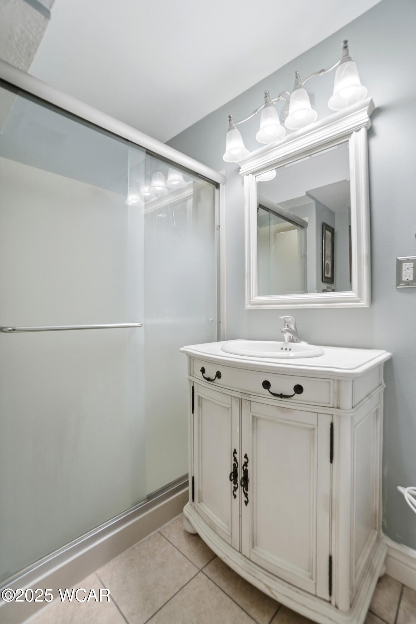 808 Aster Drive, Wapakoneta, Ohio