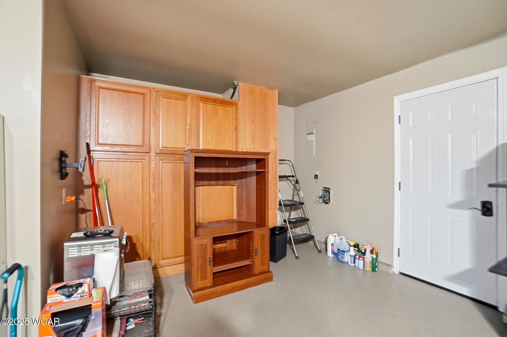 808 Aster Drive, Wapakoneta, Ohio