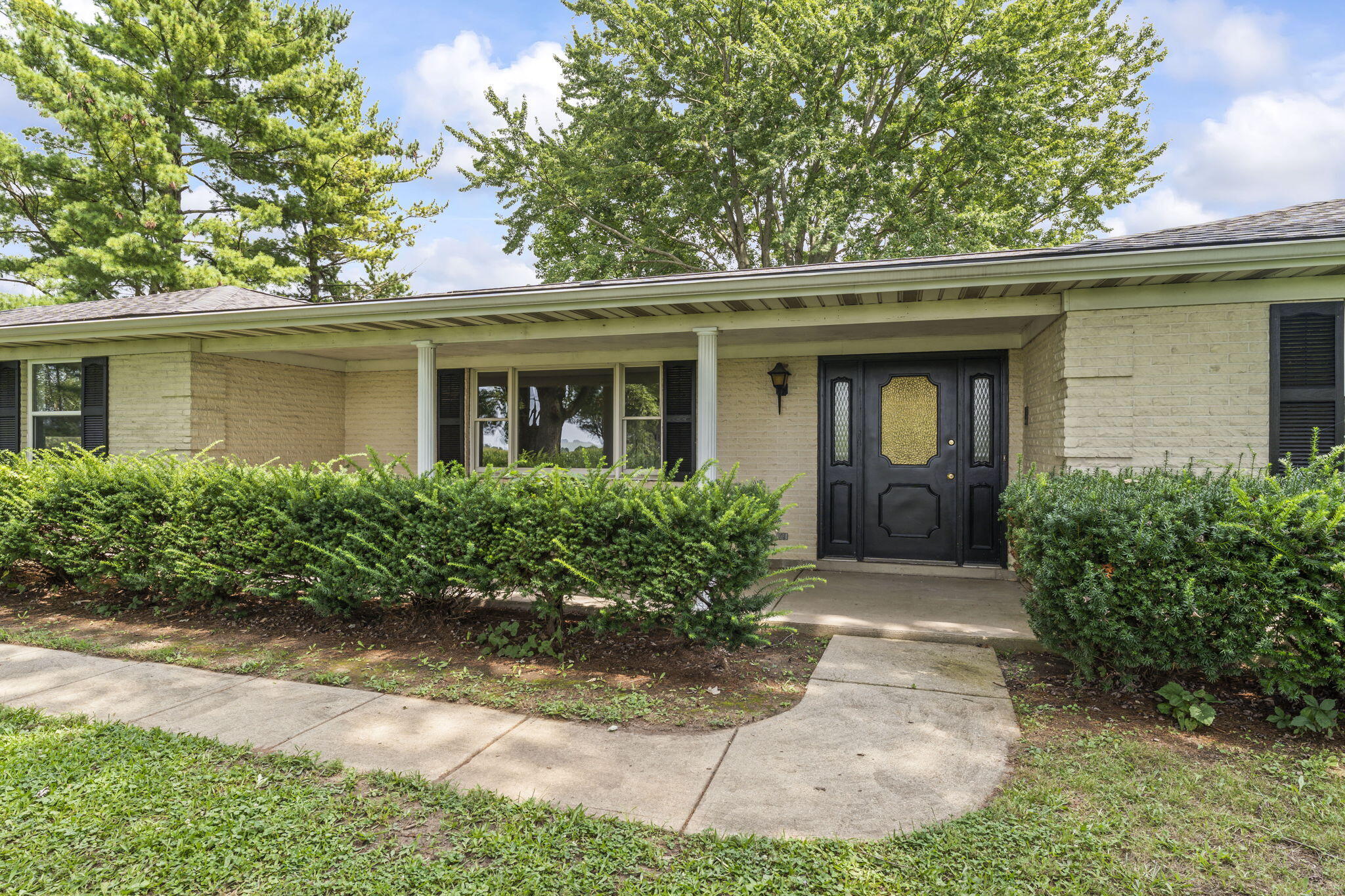 738 Medway Carlisle Road, New Carlisle, Ohio 45344