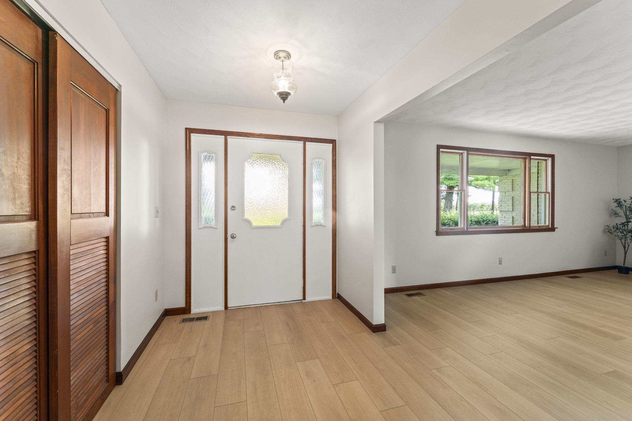 738 Medway Carlisle Road, New Carlisle, Ohio 45344