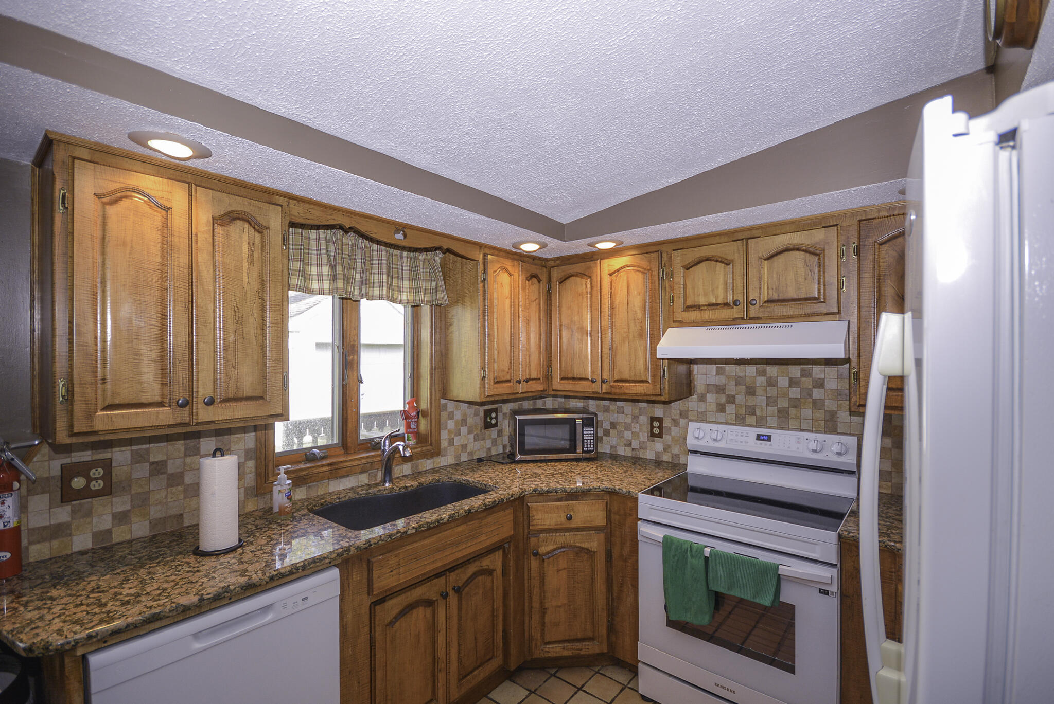 420 Hoopengarner, Wapakoneta, Ohio 45895