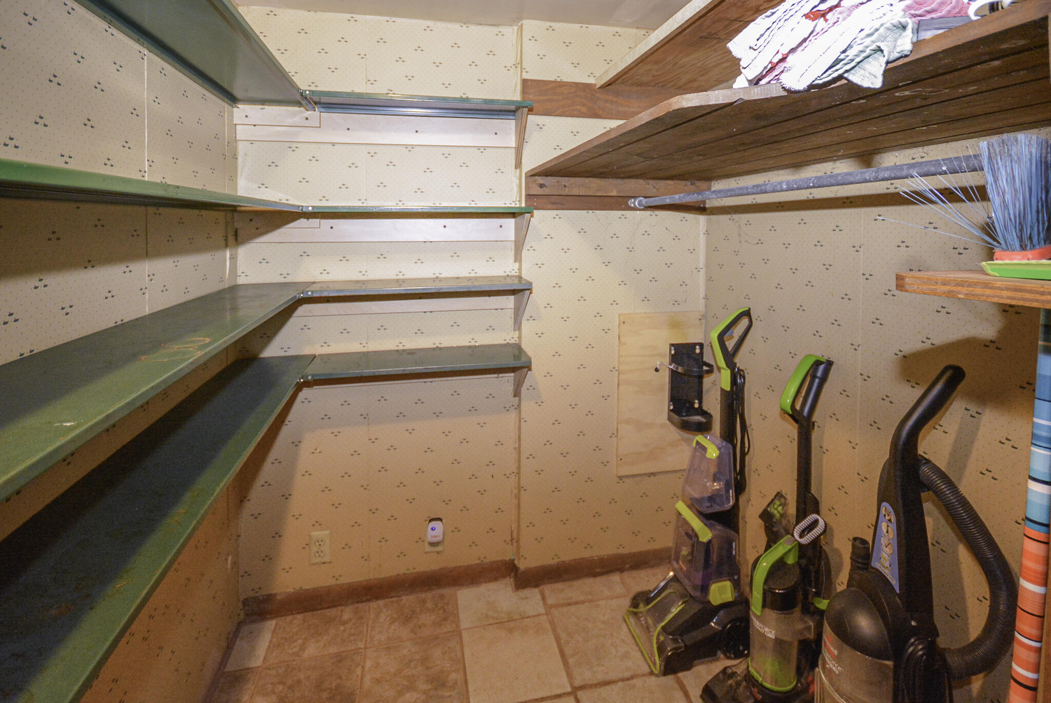 420 Hoopengarner, Wapakoneta, Ohio 45895