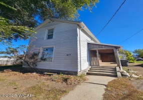 617 Heindel Avenue, Lima, Ohio, 3 Bedrooms Bedrooms, ,1 BathroomBathrooms,Residential Lease,For Rent,Heindel,308690