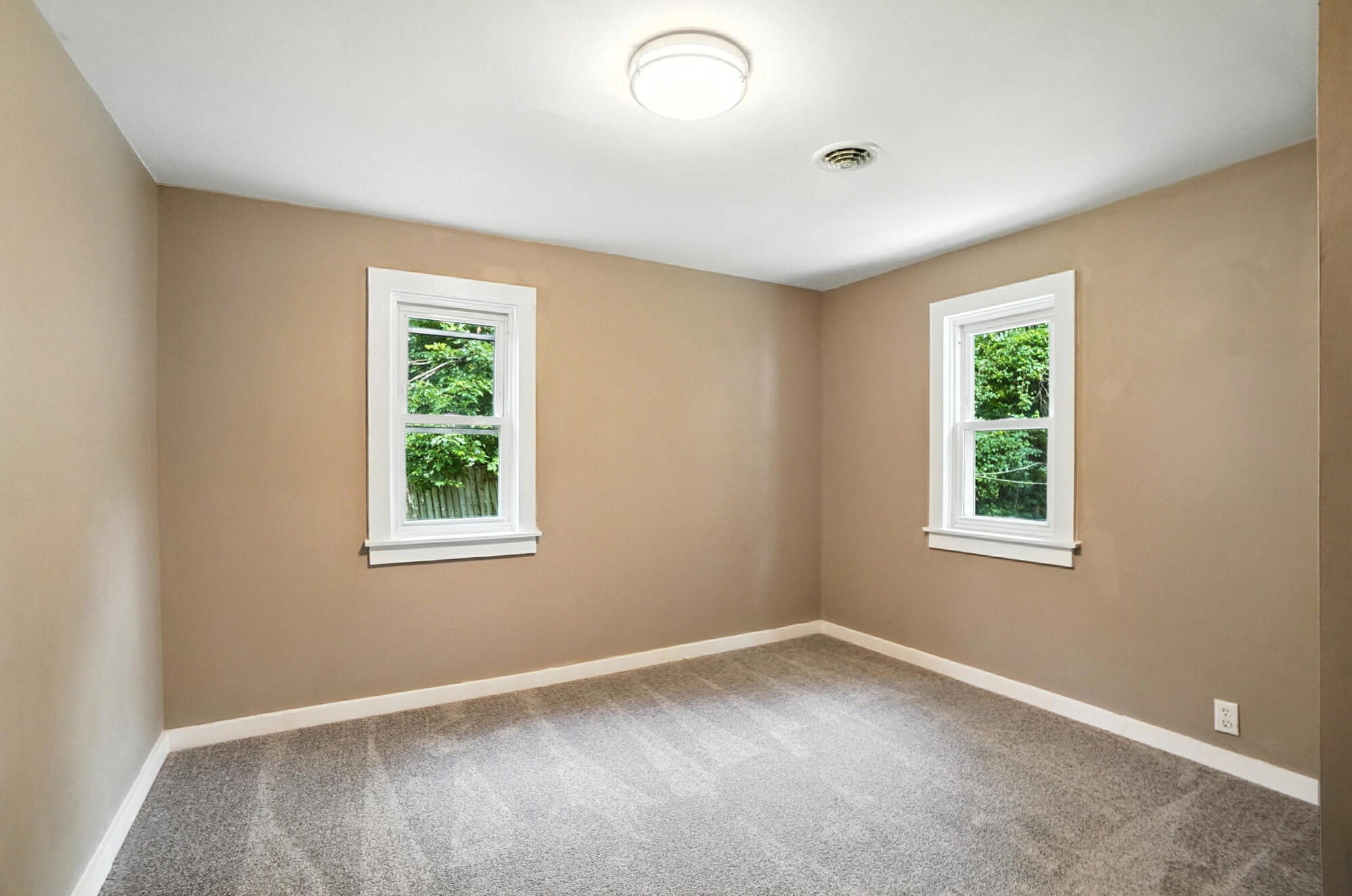 1215 Maple Street, Troy, Ohio 45373