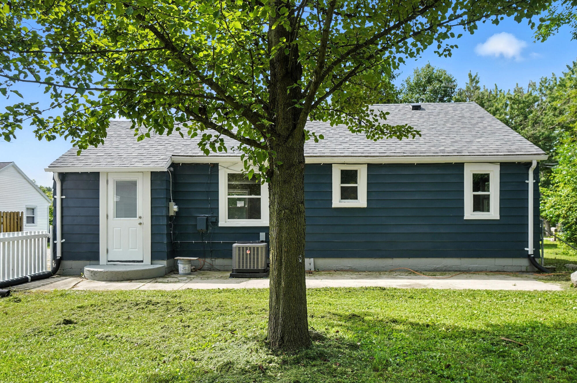 1215 Maple Street, Troy, Ohio 45373