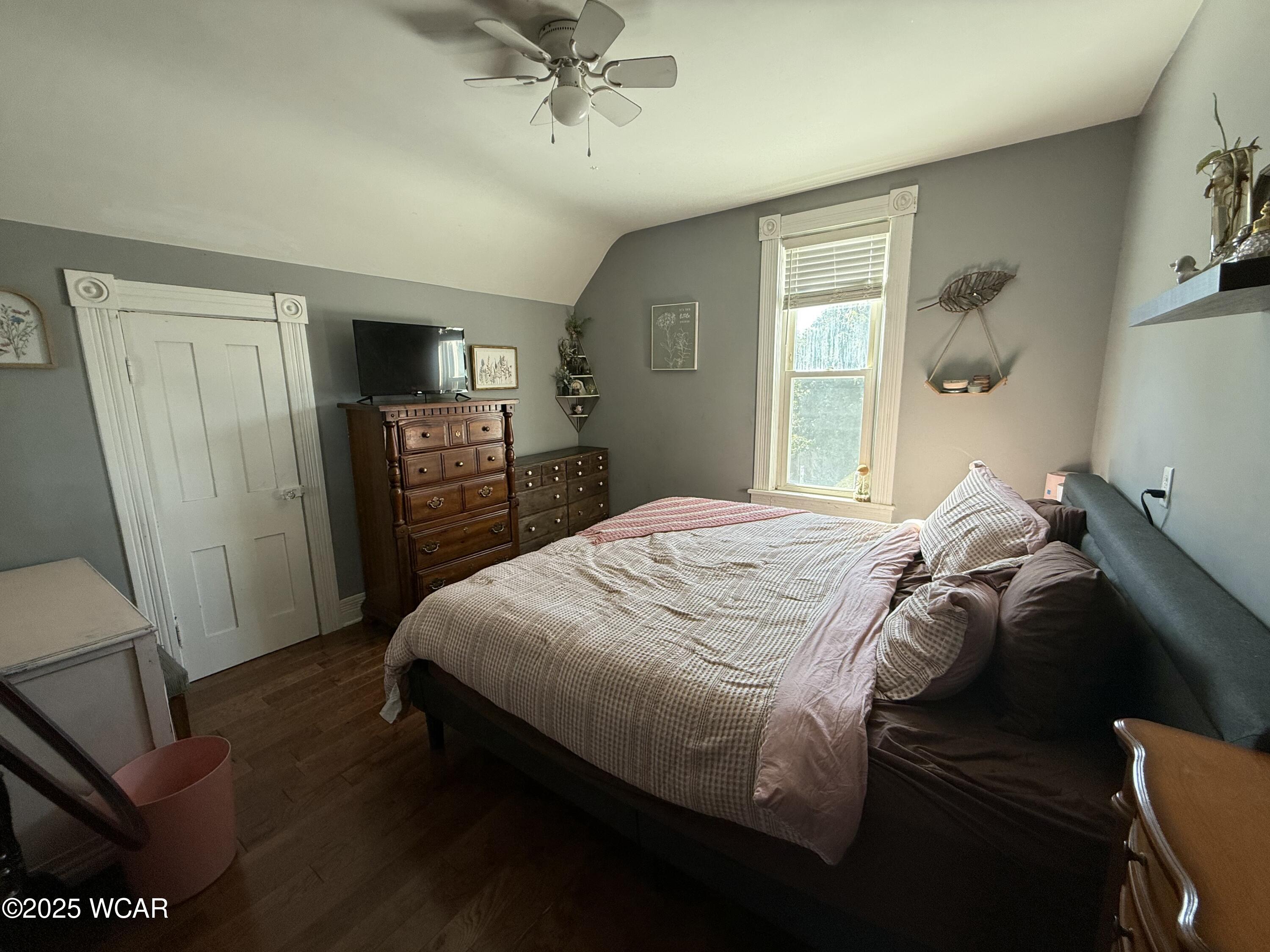 633 Maple Street, Fostoria, Ohio