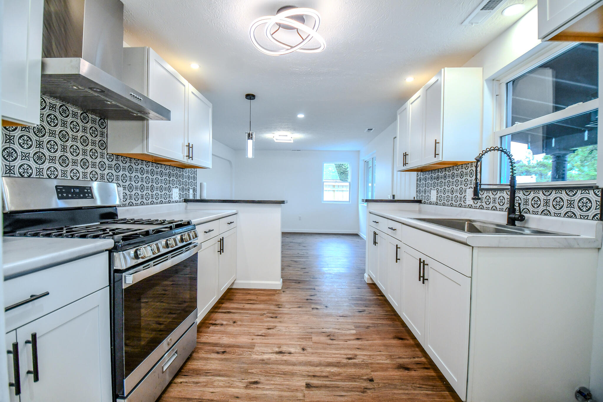 16 Laurel Road, Medway, Ohio 45341