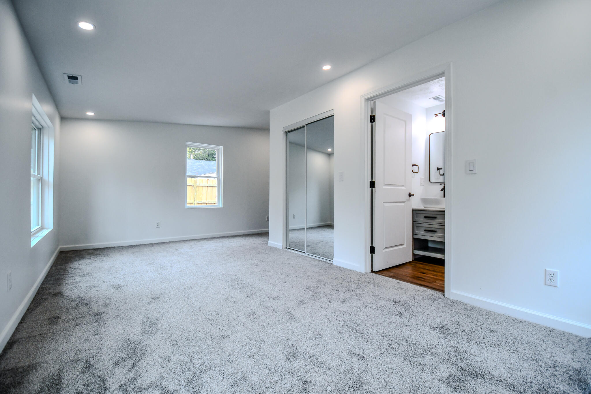 16 Laurel Road, Medway, Ohio 45341