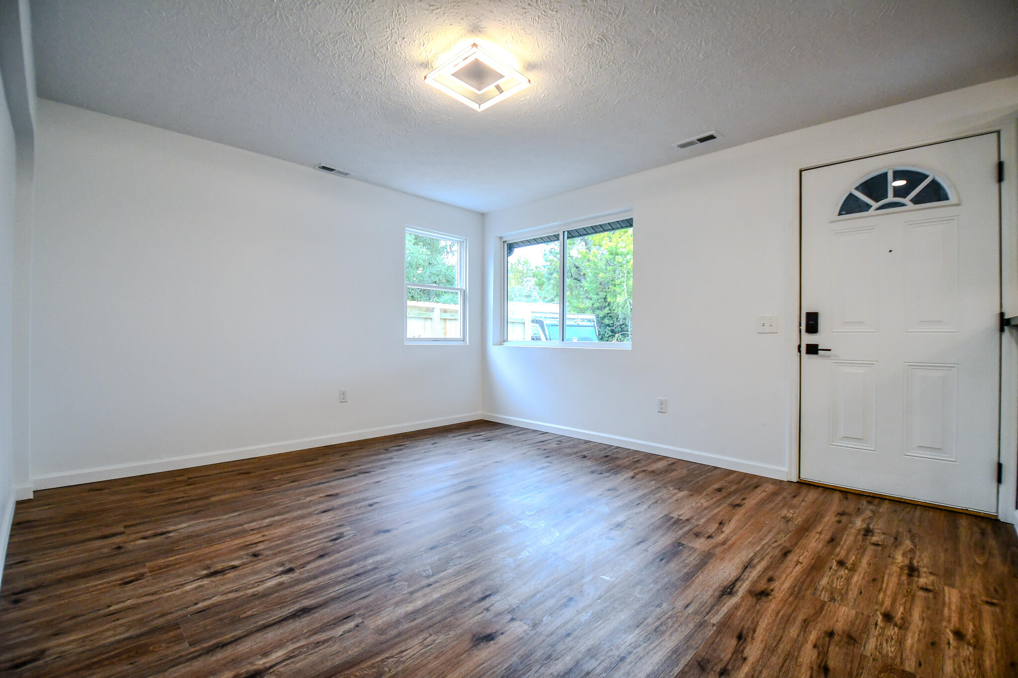 16 Laurel Road, Medway, Ohio 45341