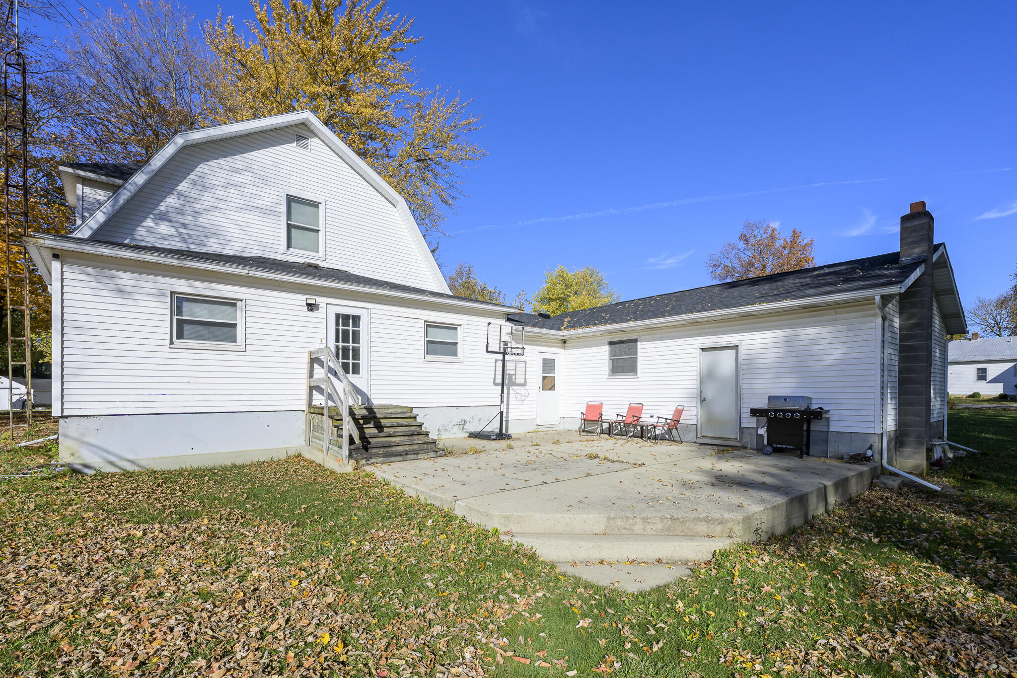 301 State Street, Belle Center, Ohio 43310