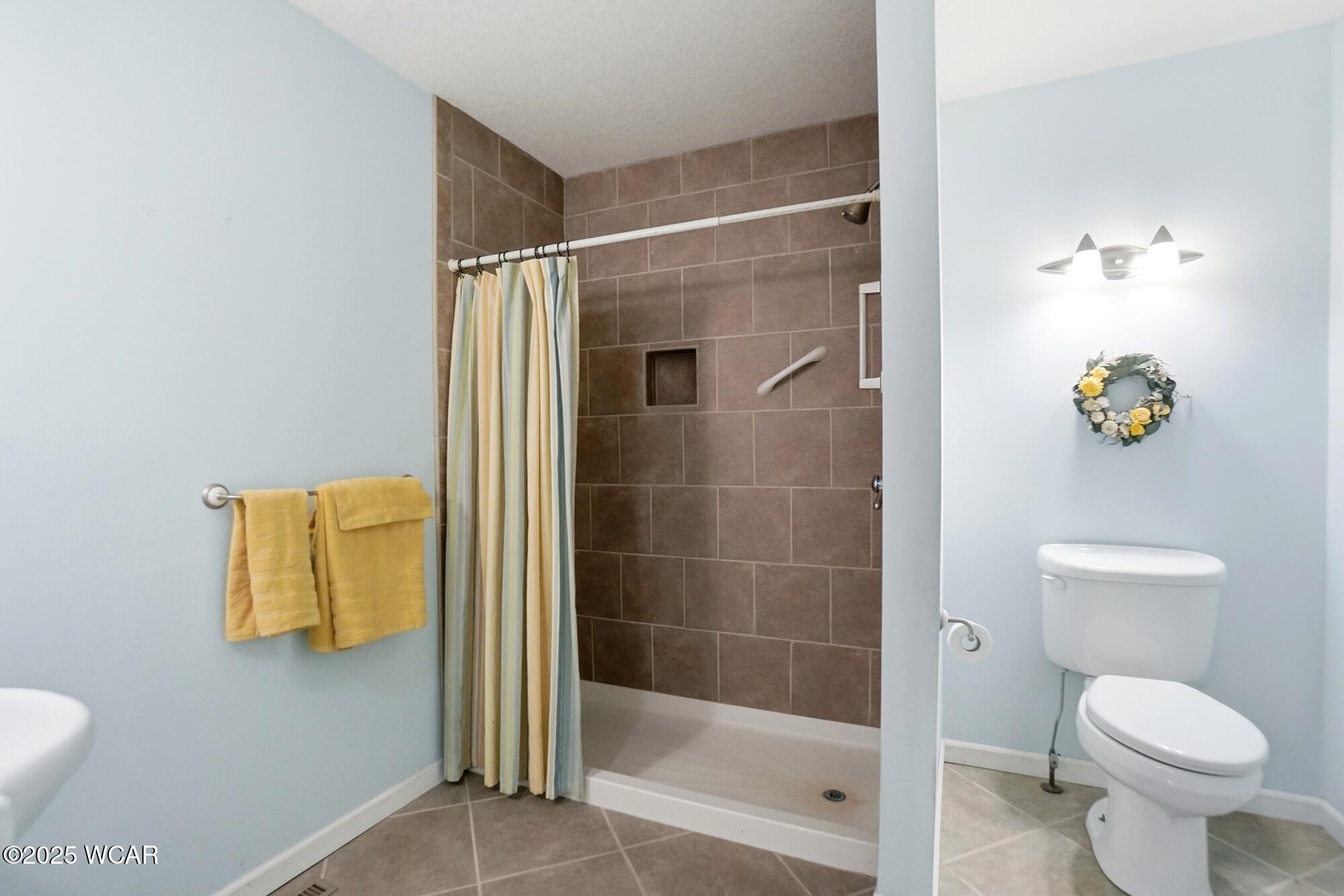 676 Cortlandt Avenue, Lima, Ohio