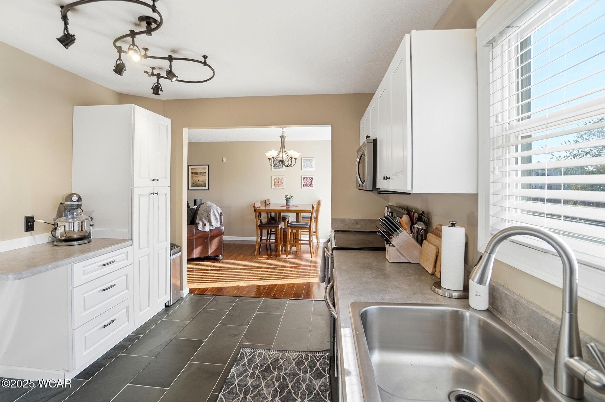 1231 Sassafras Lane, Marysville, Ohio