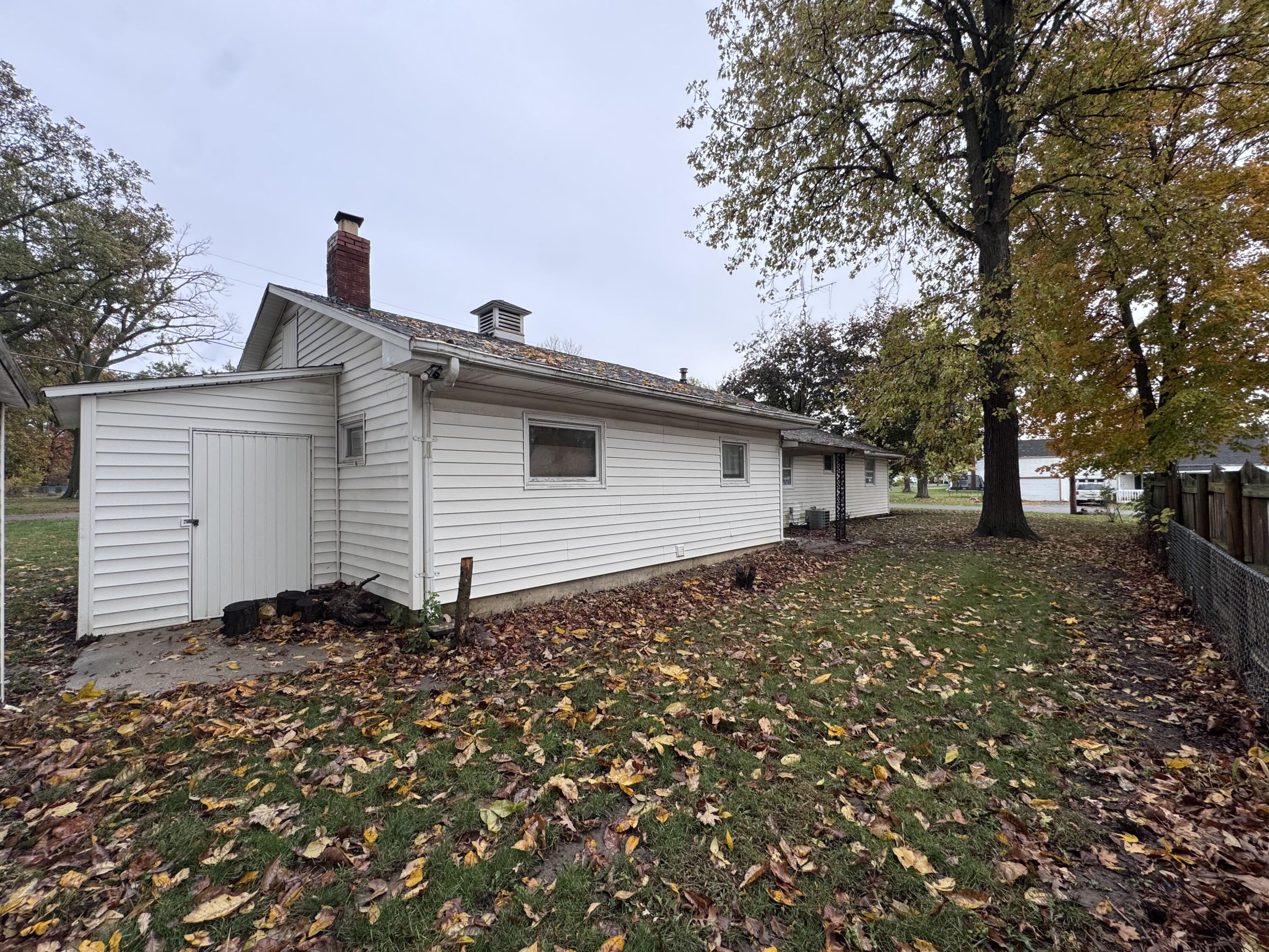 5290 New Haven Drive, Lima, Ohio 45806