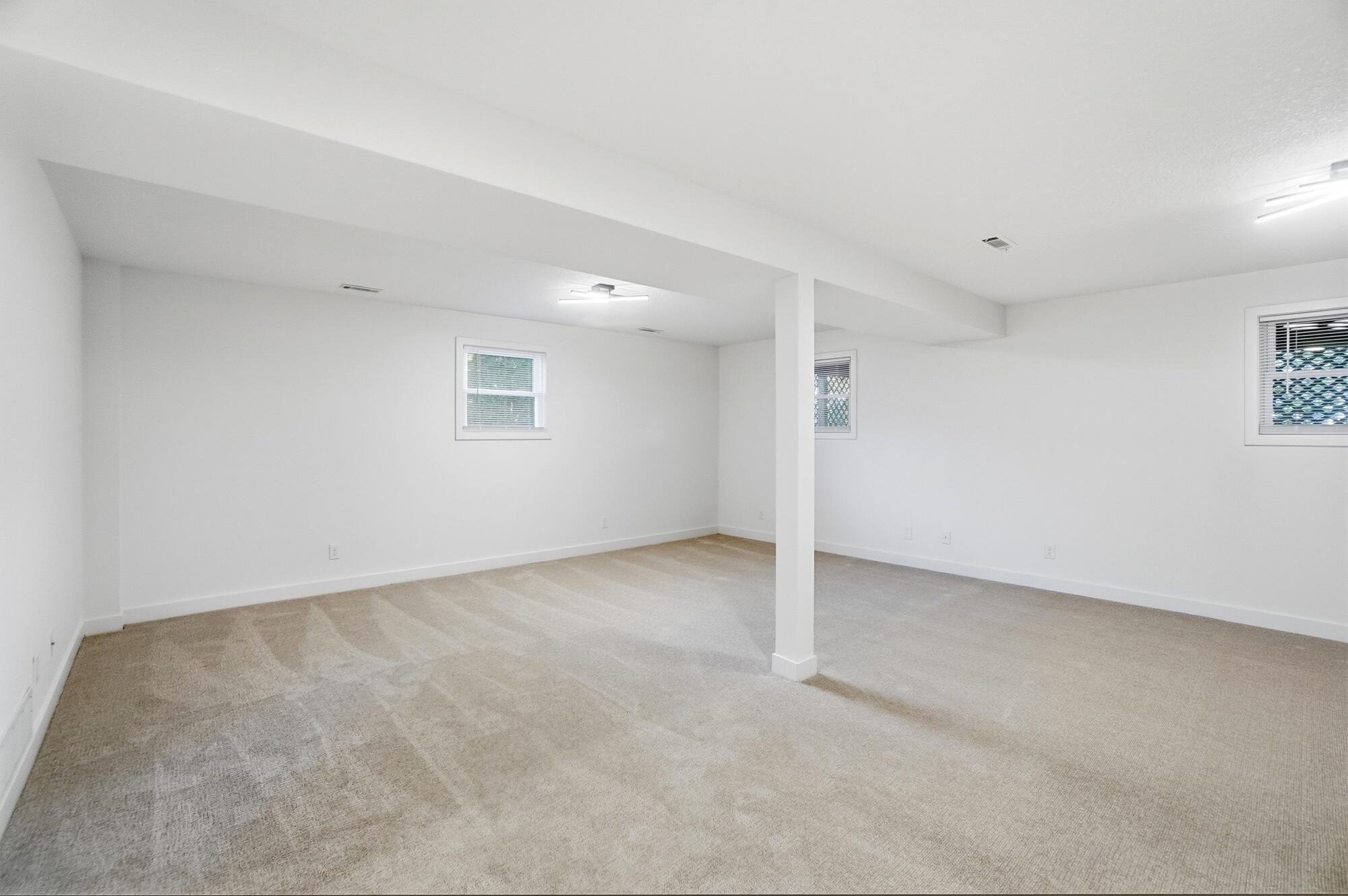 906 Aster Drive, Wapakoneta, Ohio 45895