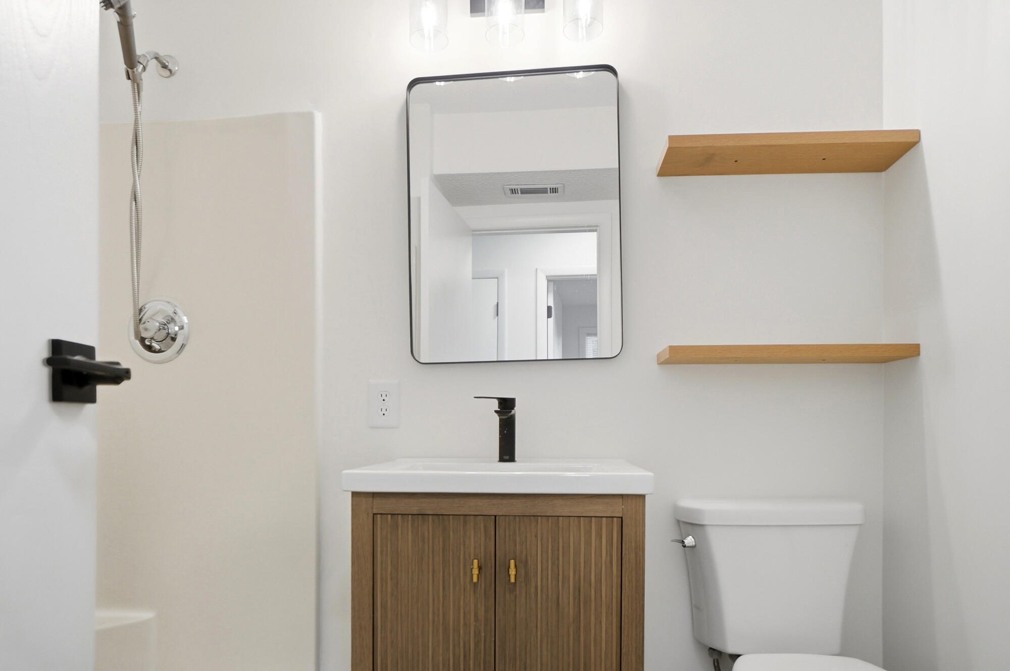 906 Aster Drive, Wapakoneta, Ohio 45895