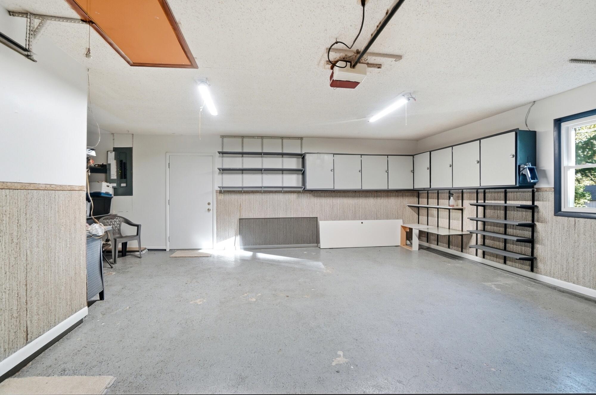 906 Aster Drive, Wapakoneta, Ohio 45895