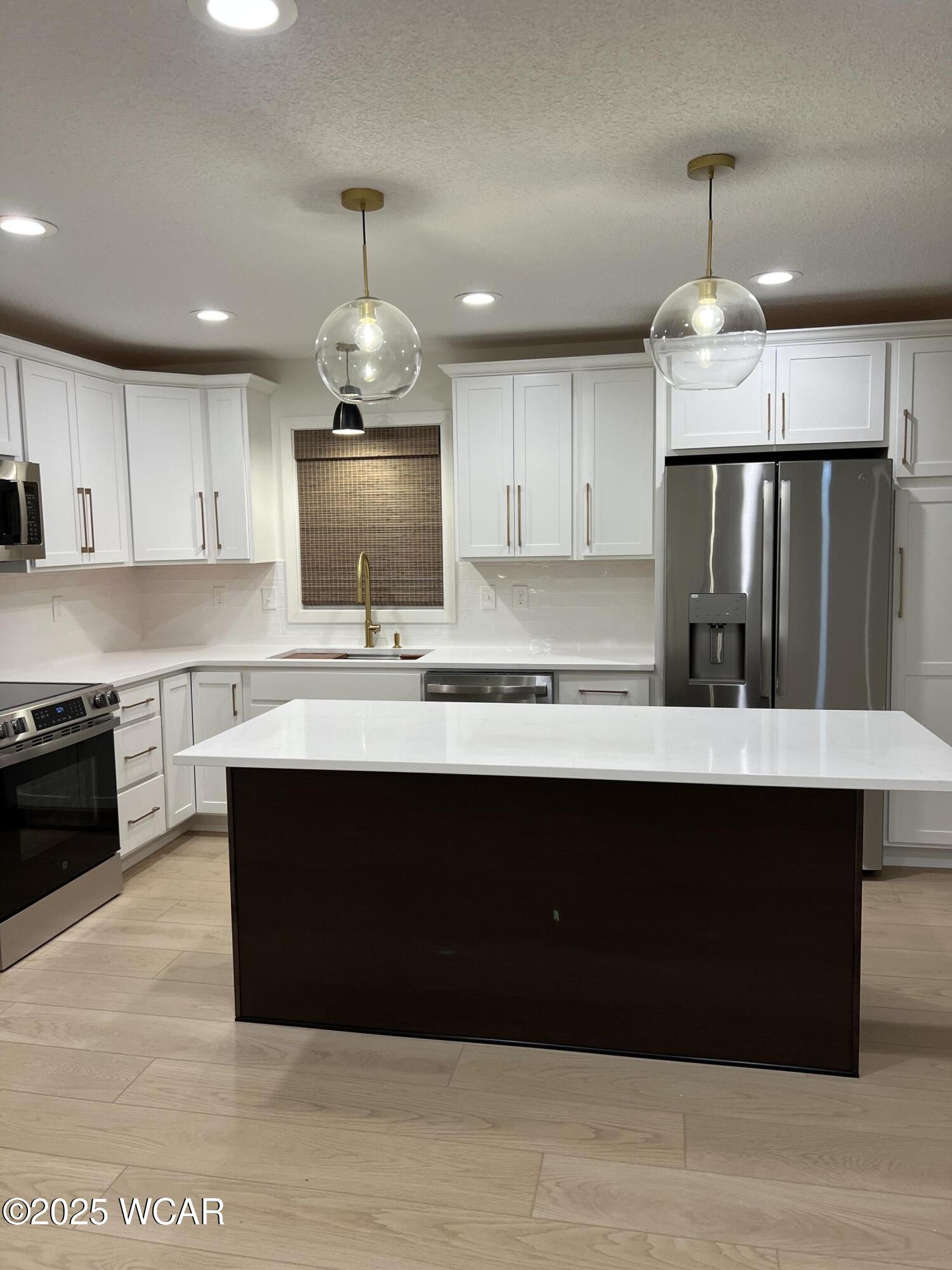 906 Aster Drive, Wapakoneta, Ohio