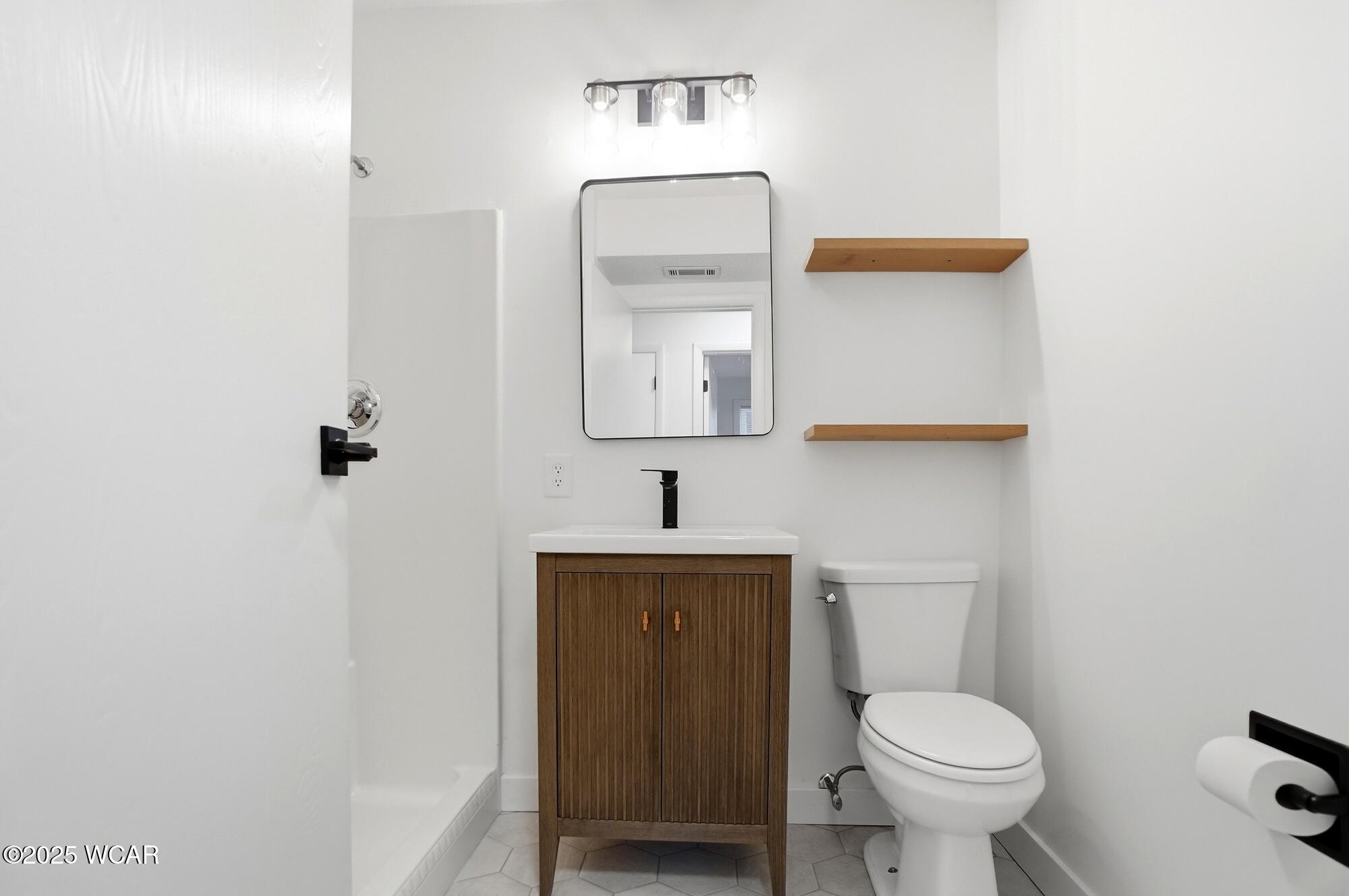 906 Aster Drive, Wapakoneta, Ohio