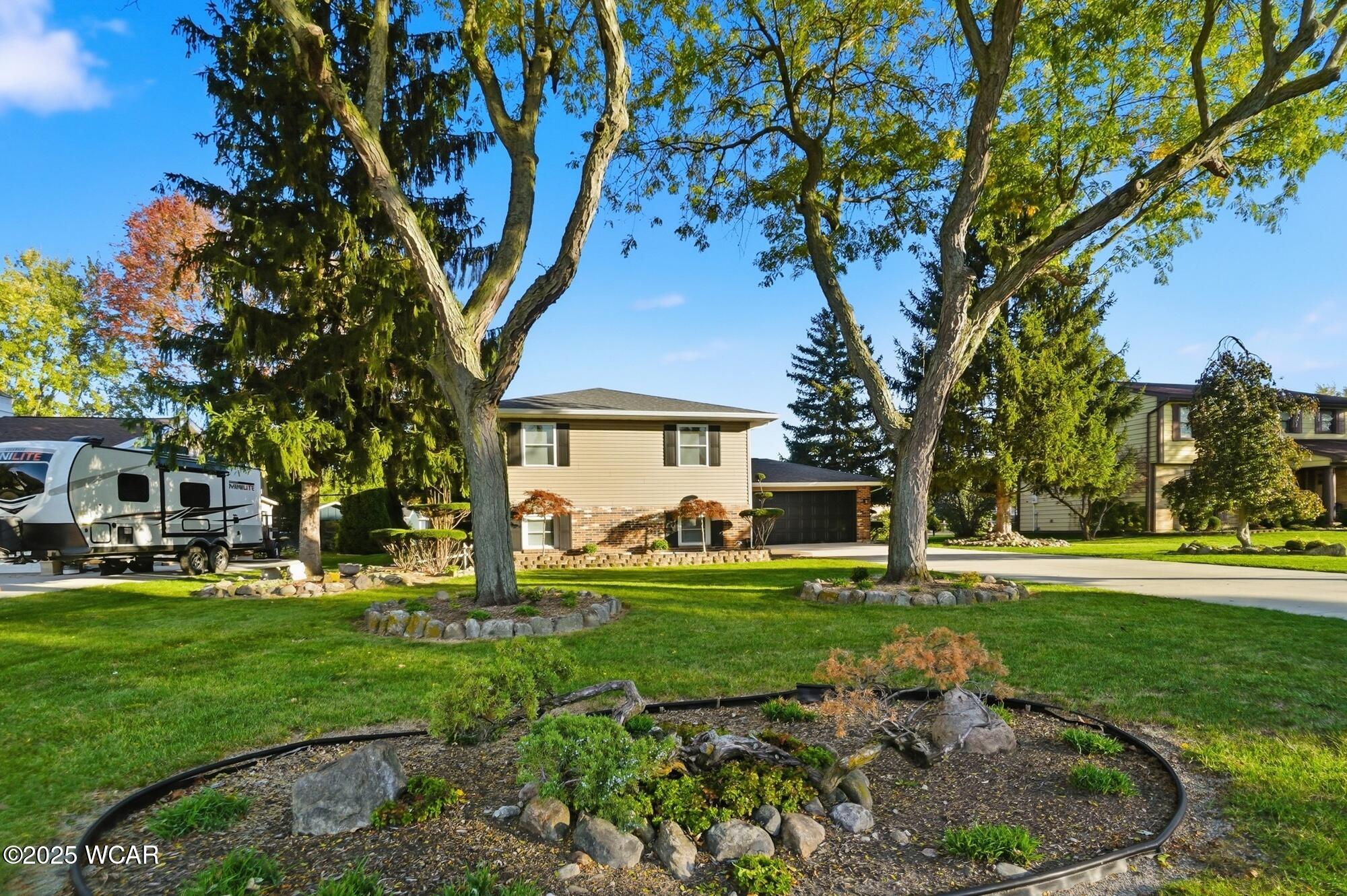 906 Aster Drive, Wapakoneta, Ohio