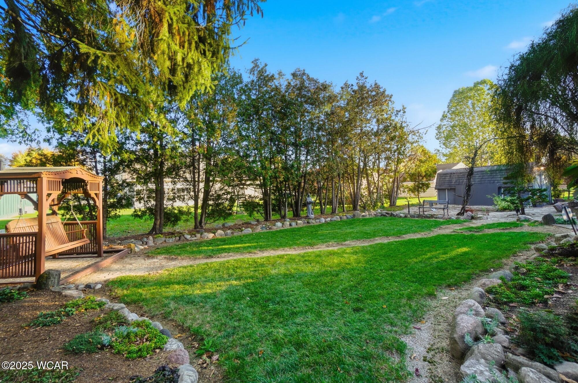 906 Aster Drive, Wapakoneta, Ohio