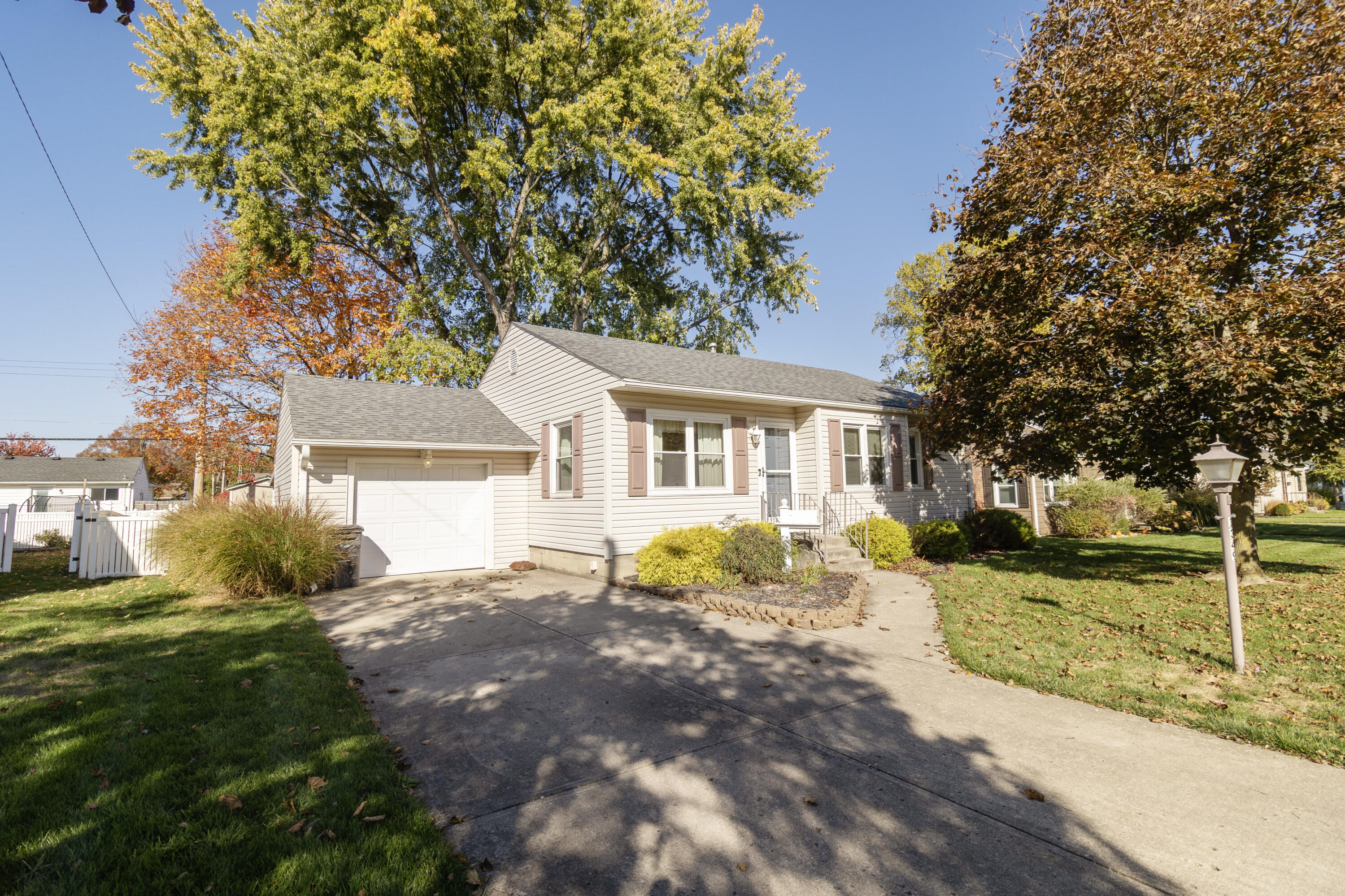 1349 Croydon Road, Troy, Ohio 45373