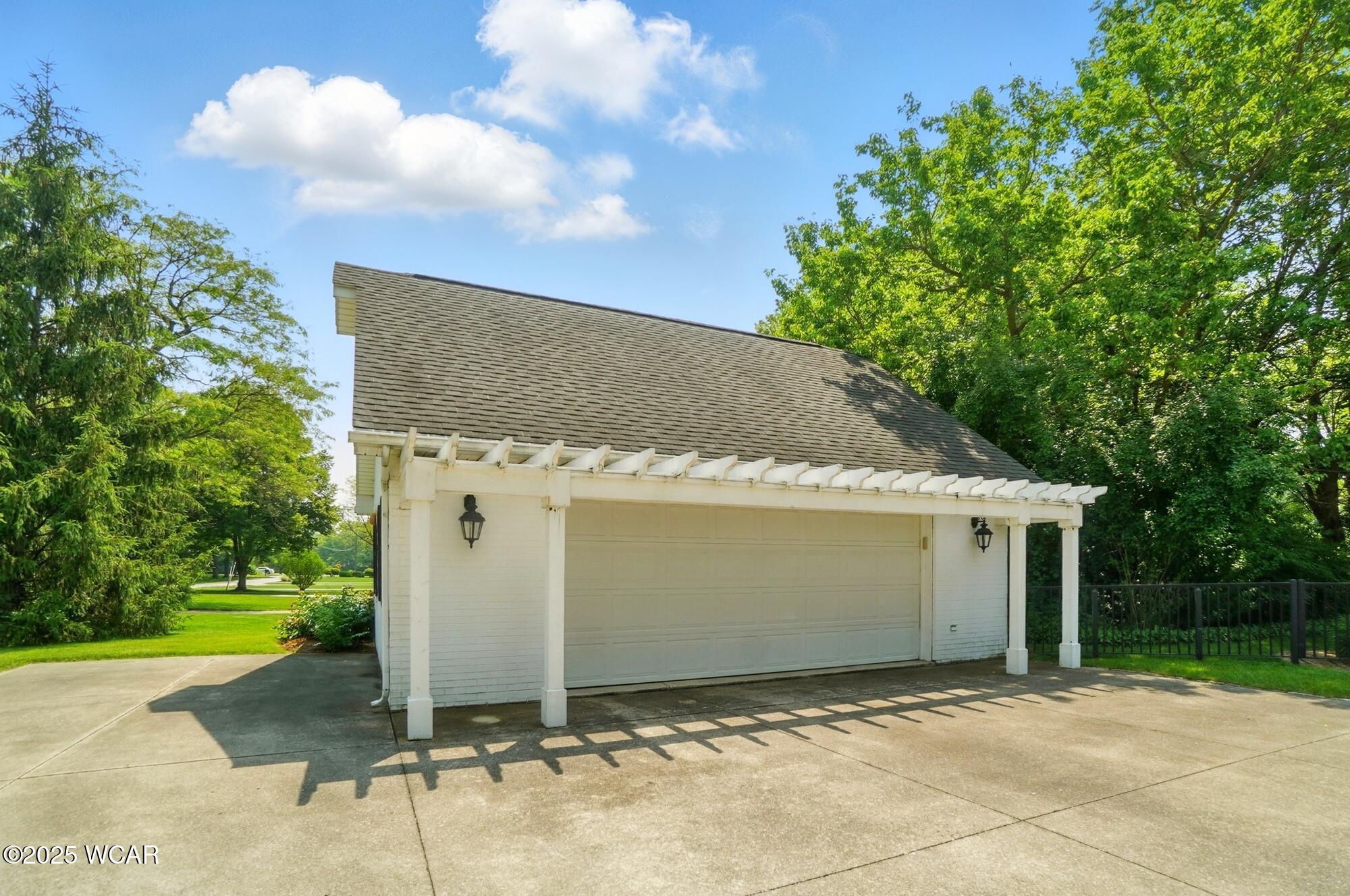 2297 June Drive, Lima, Ohio