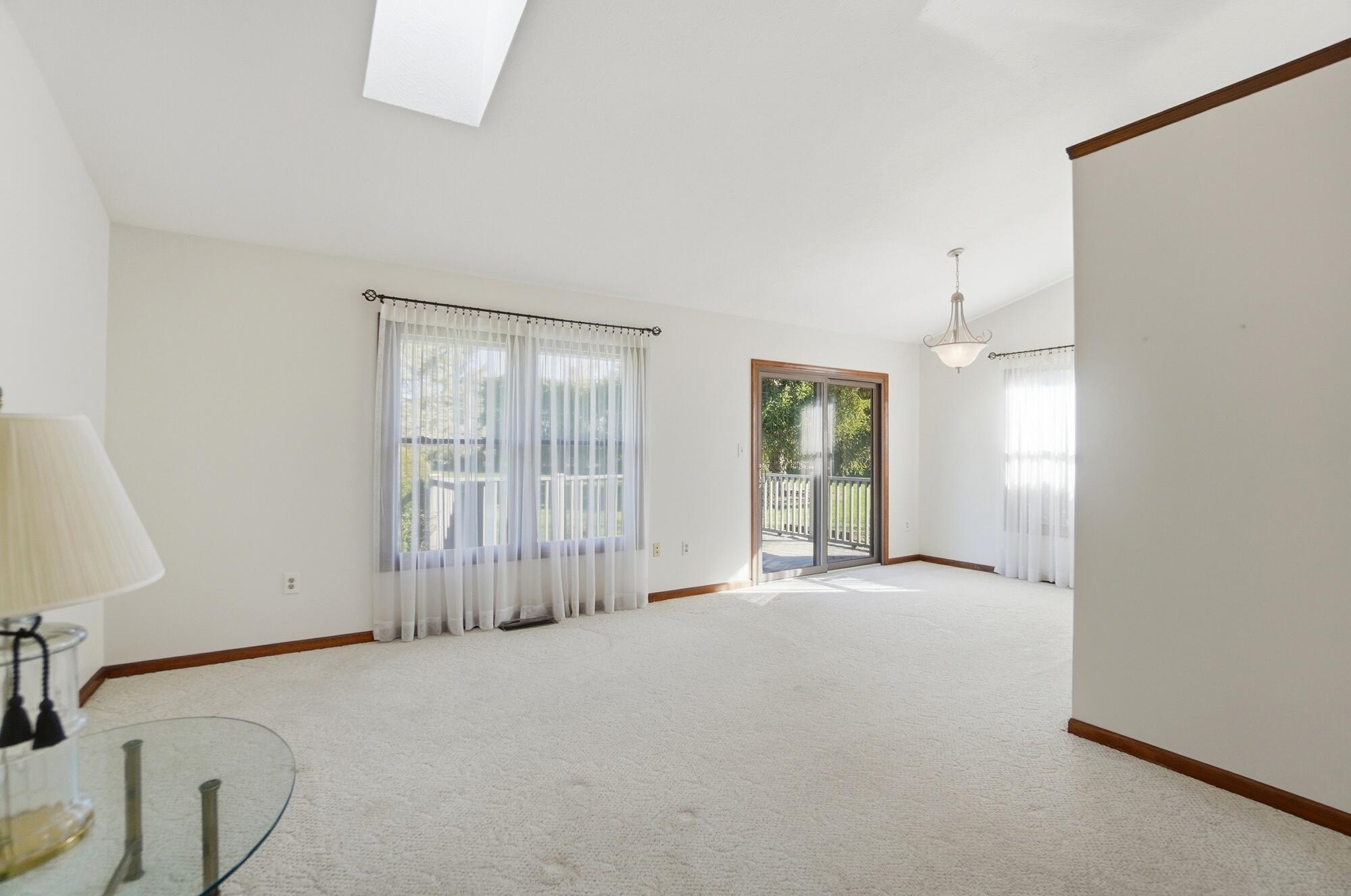 3112 Country Side Court, Springfield, Ohio 45503